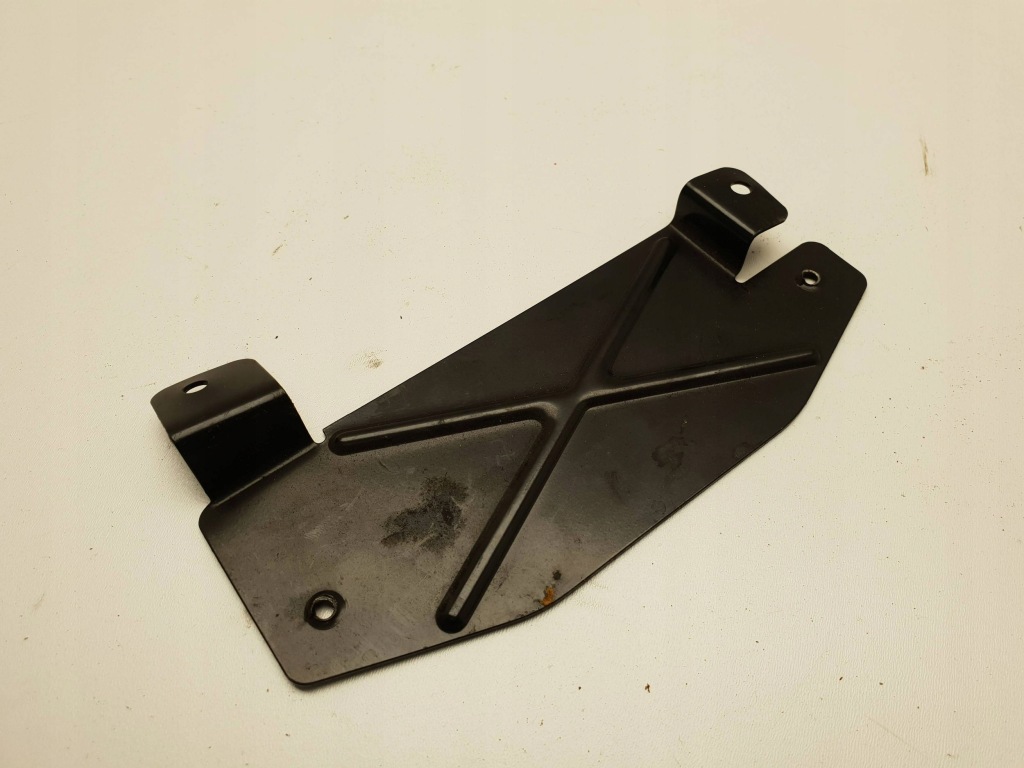 Купити Кронштейн сигнал bmw 3 e46 8365948