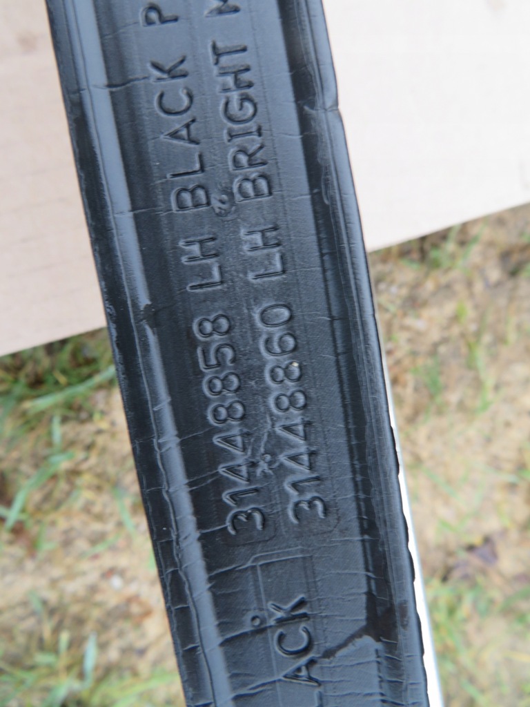 фото №13, Volvo v60 ii 2021 рейлинг крышный правый i левый серебряный 32216826 32216825