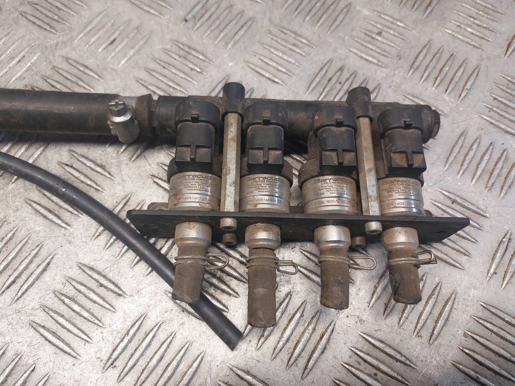 фото №10, Электропроводка газовая lpg matrix i 1.6 16v 67r-016560 67r-010951