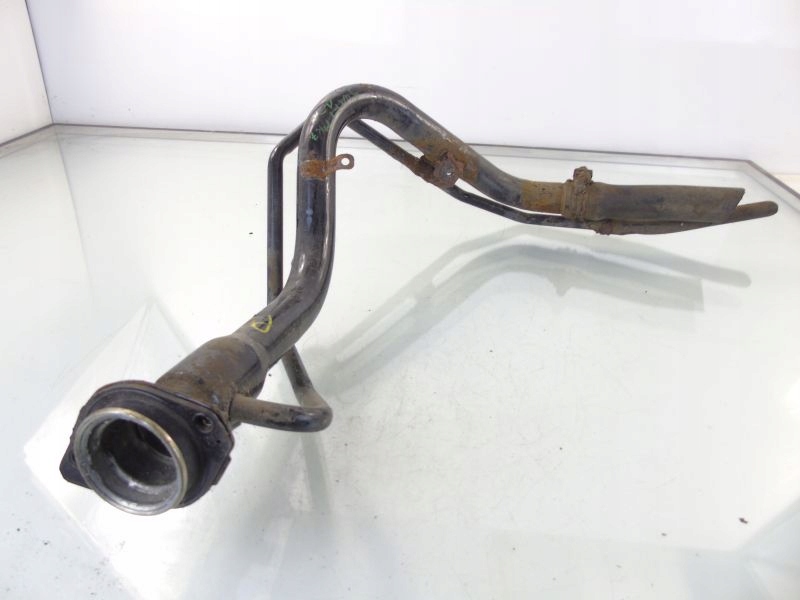 фото №1, Suzuki swift mk7 заливна горловина пального труба 1.3 ddis 5d