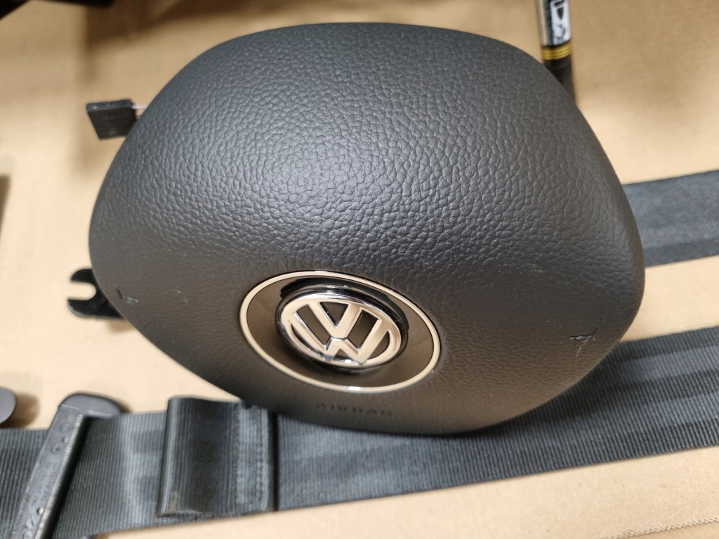 Vw golf vii приборная панель панель  оригинал подушка безопасности водитель колено пассажир ремни Недорого