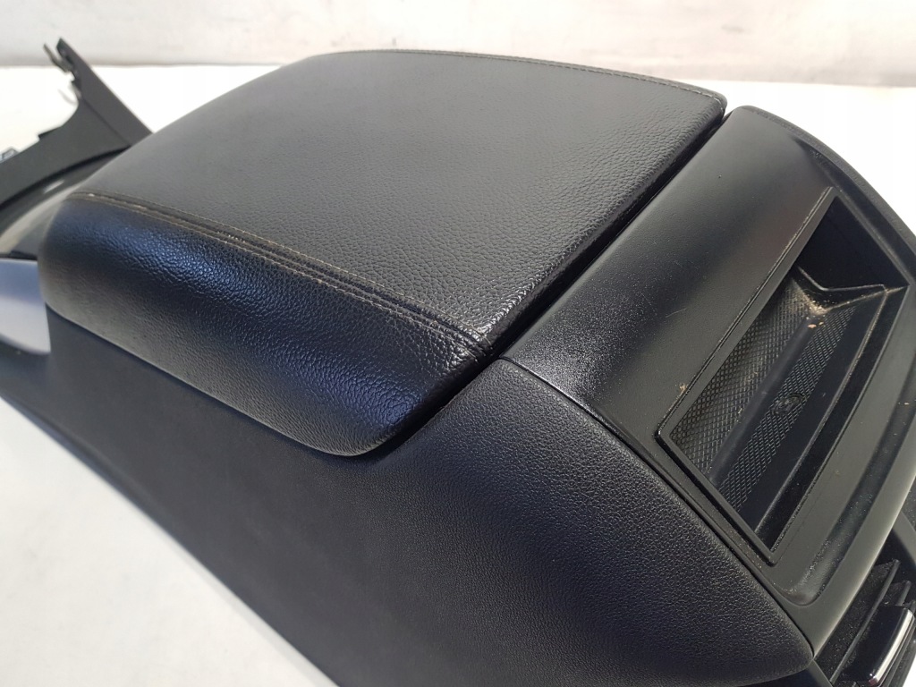 фото №8, Подлокотник mercedes w251 туннель средний