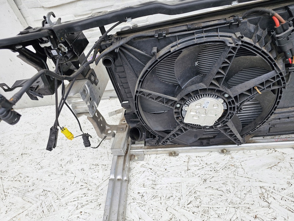 фото №7, Bmw 2 f45 f46 pas передний радиатор 2,0b 9271207