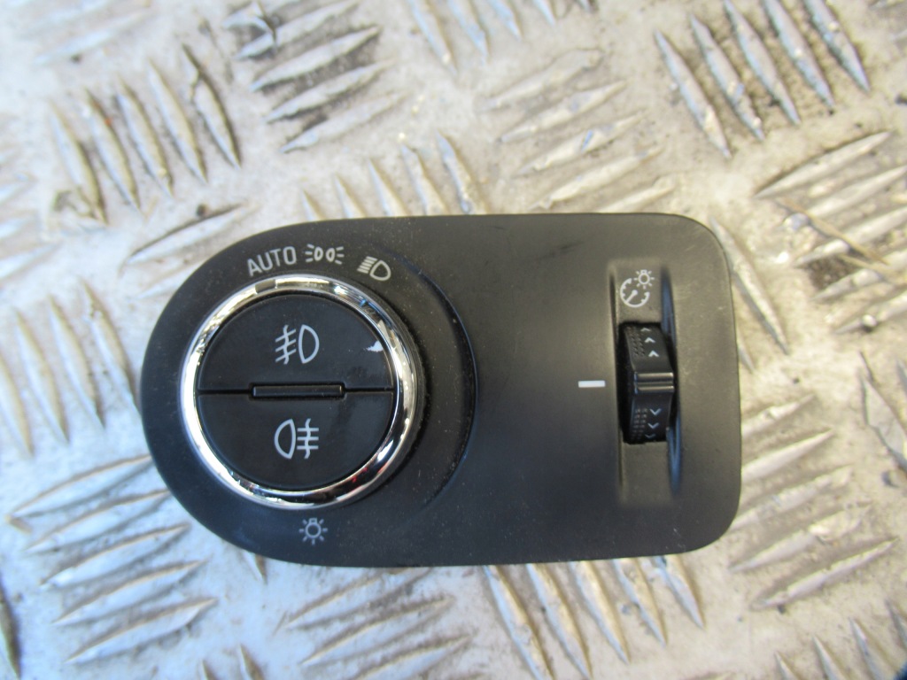 фото №1, Opel zafira c lift 2017 r. 2.0 tdci переключатель 39050760