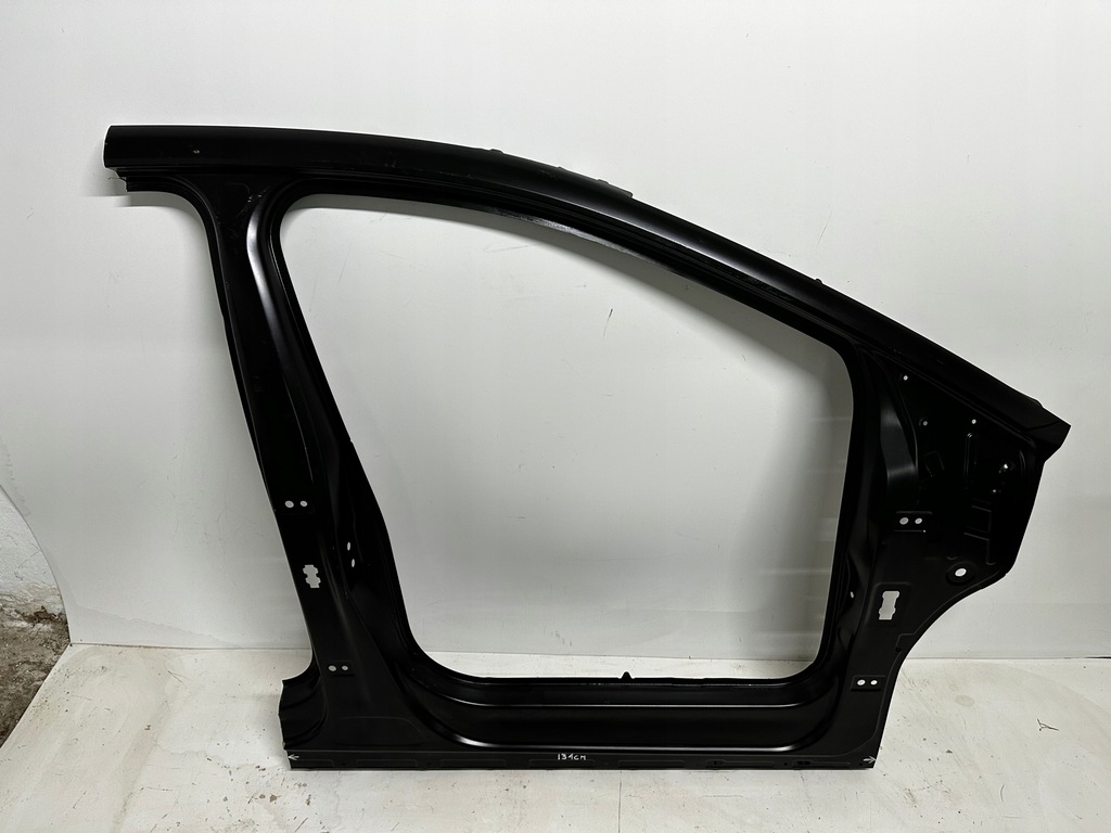 фото №4, Skoda enyaq 5l правый порог блок двигателя крыша новый oryg !