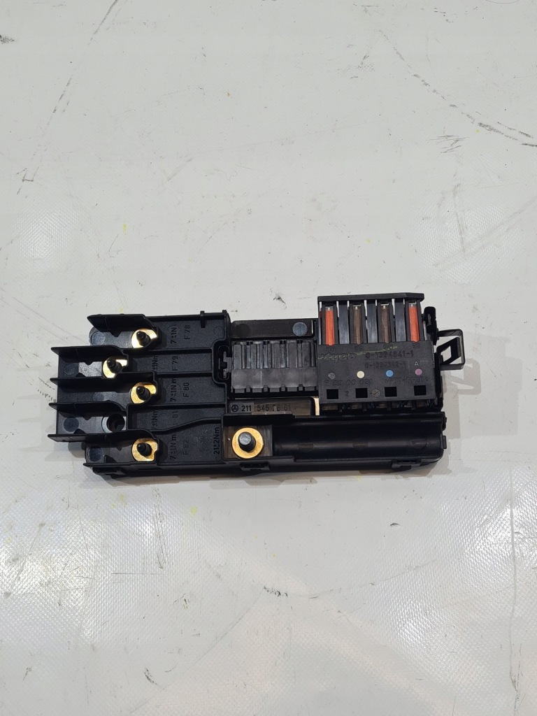 Купить Коробка предохранителей mercedes w251 a2115452601