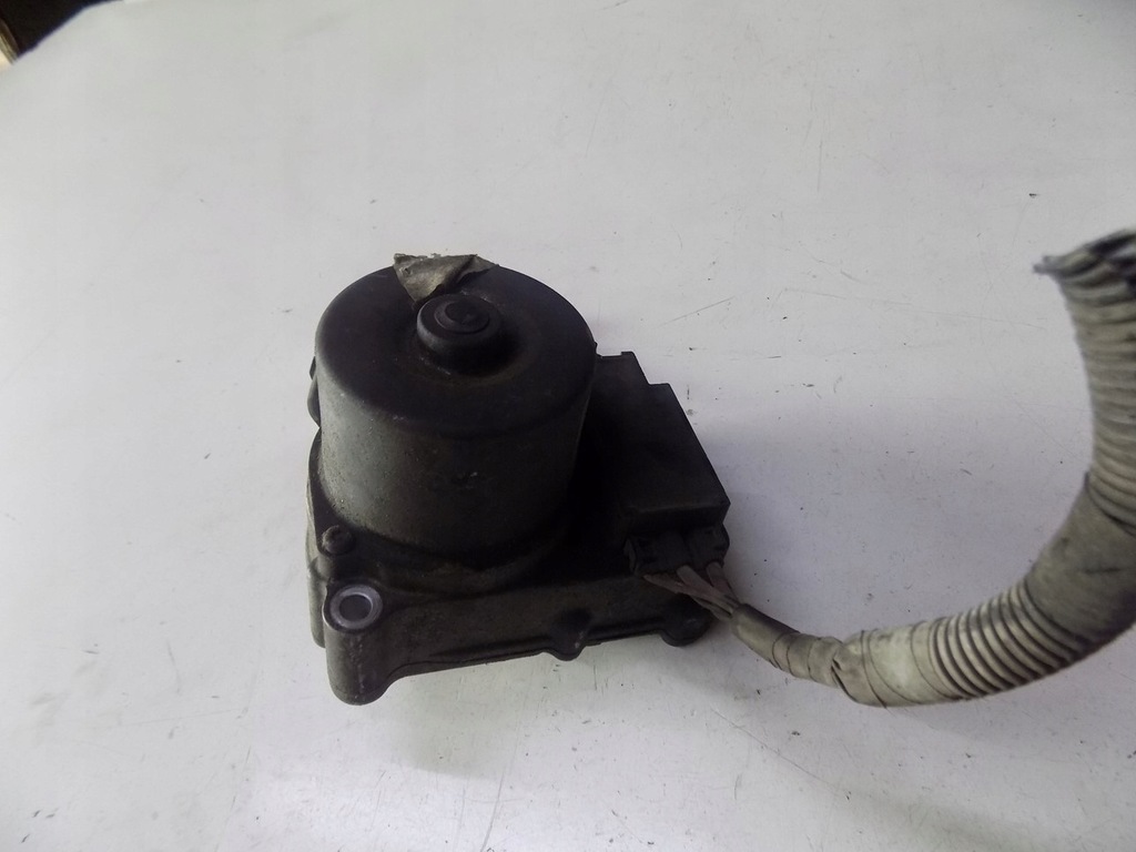 фото №6, Peugeot 208 i 1.4 ehdi двигатель усилителя