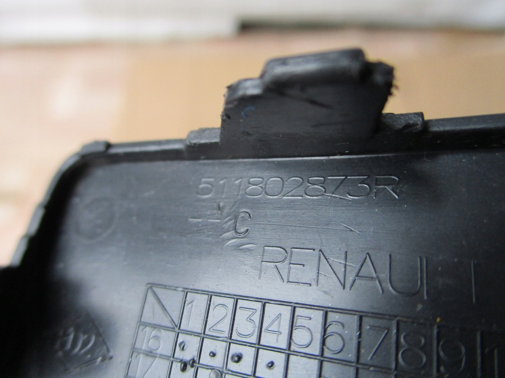 фото №3, Заглушка фаркоп бампера перед dacia sandero ii lift 511802873r