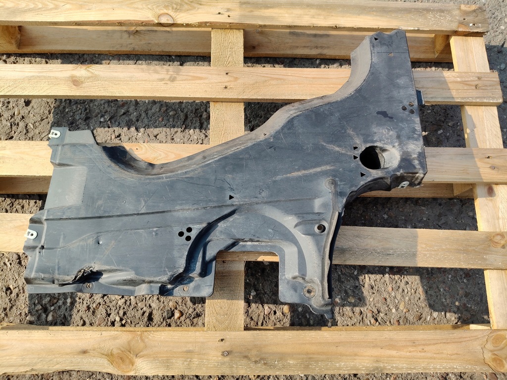 фото №1, Bmw 7 g11 g12 захист підвіска права 7340182