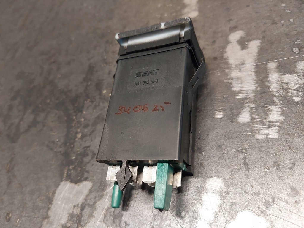 фото №8, Перемикач підігрів сидіння seat leon 1m 1m1963563