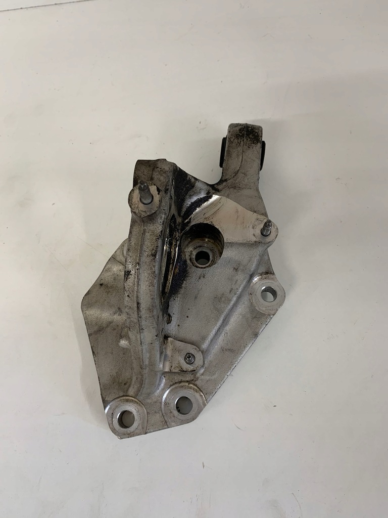 фото №1, Опора кронштейн полуось c4 picasso ii 2,0 ehdi