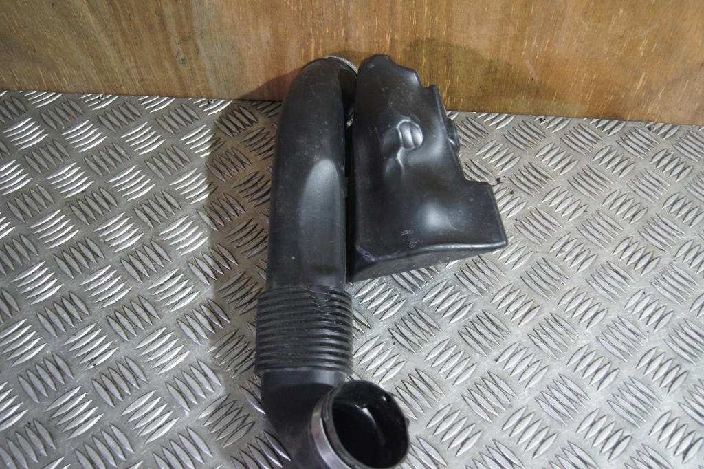 фото №1, Резонатор впуск повітря clio v captur ii