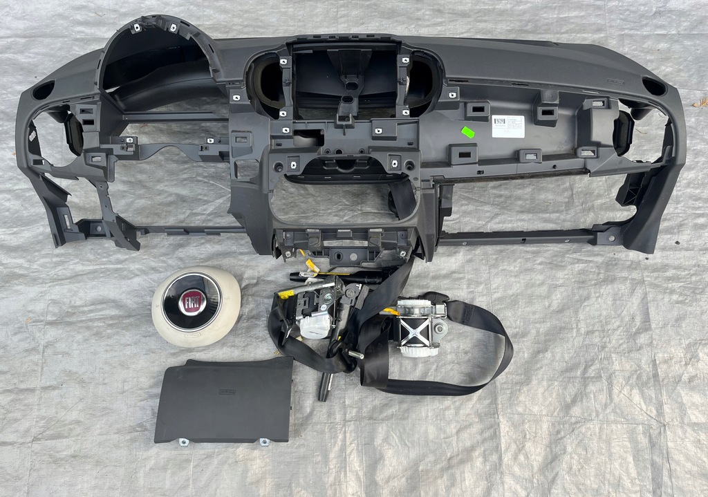 фото №9, Fiat 500 lift консоль подушки безпеки ремені натягувачі