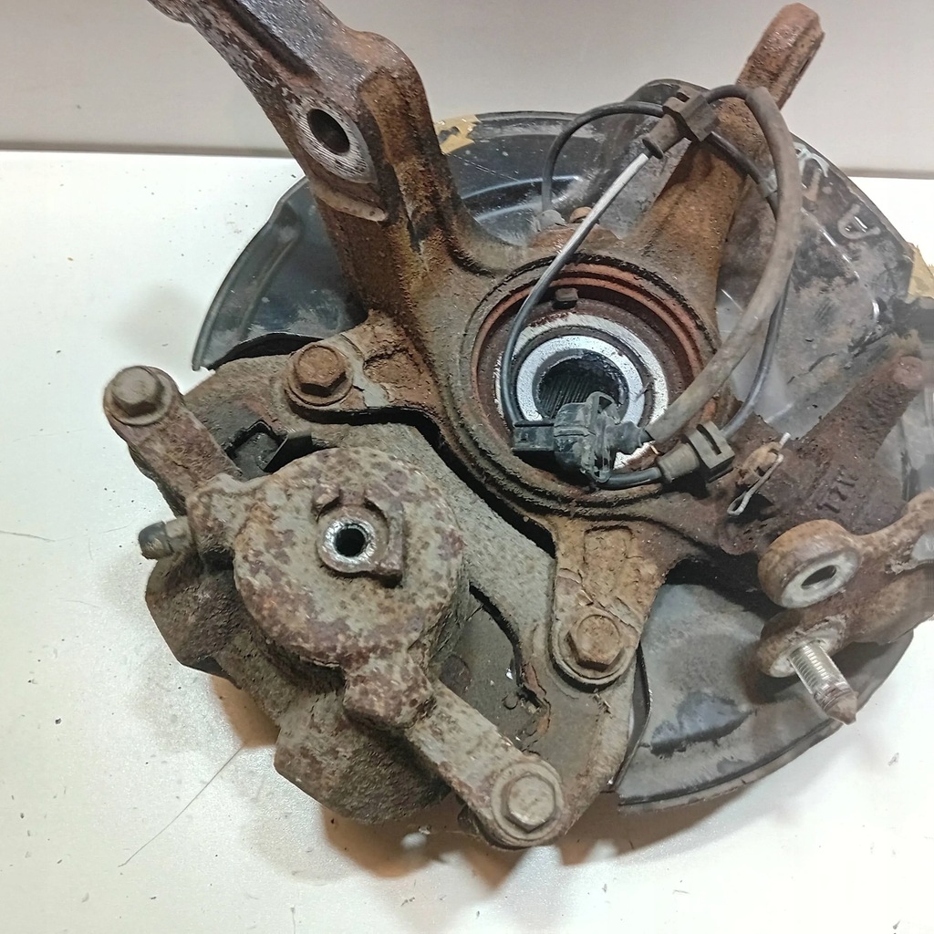 фото №6, Honda hr-v hrv ii gen. od 2015 поворотный кулак правая датчик