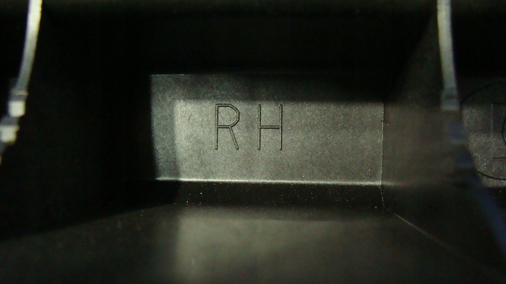 фото №11, Dacia duster кронштейн молдинг порог 764580718r