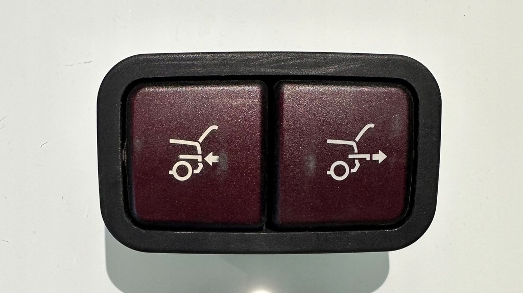 фото №1, Mercedes w211 a2118219251 кнопка крышки