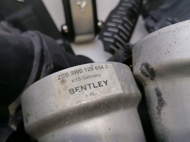 Коробка фильтра воздуха bentley 3w0129601 Недорого