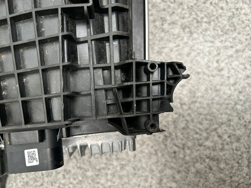 фото №14, Mercedes eqs suv 296 x296 usa digital light a2969063002 правая комплектная