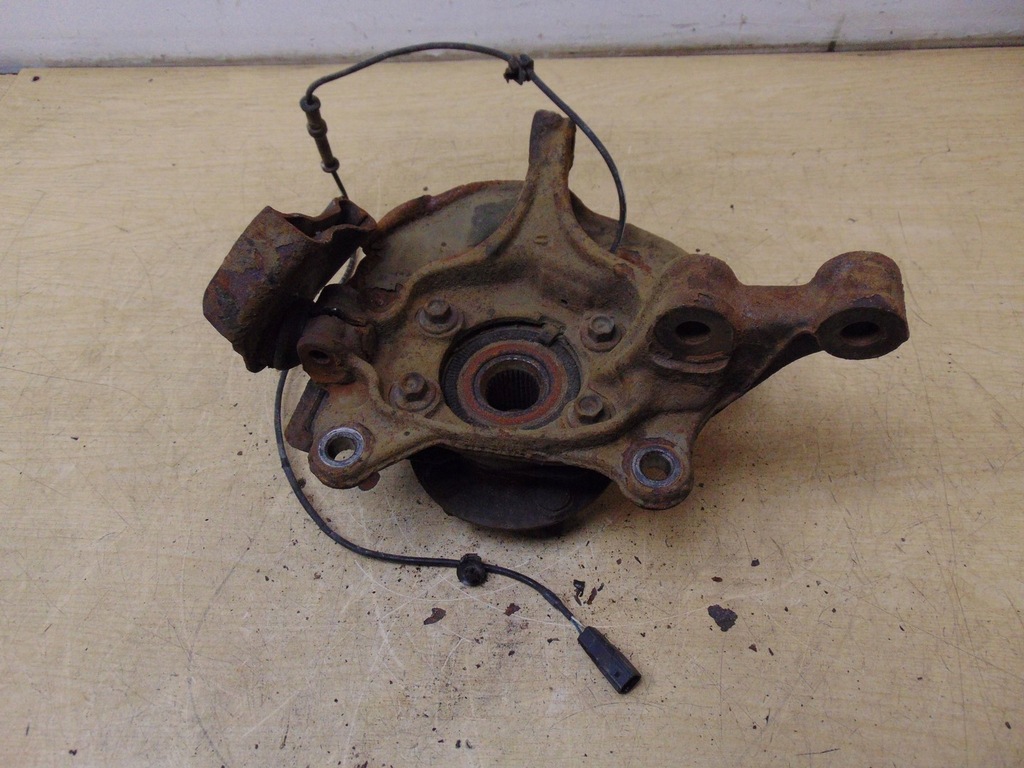 фото №7, Поворотный кулак ступица левая перед mazda 6 gj 2.2 d 2012-