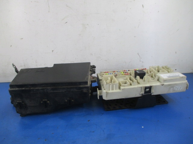 фото №5, Ford focus mk2 коробка модуль bsi 4m5t14a073bh 5m5t14k733