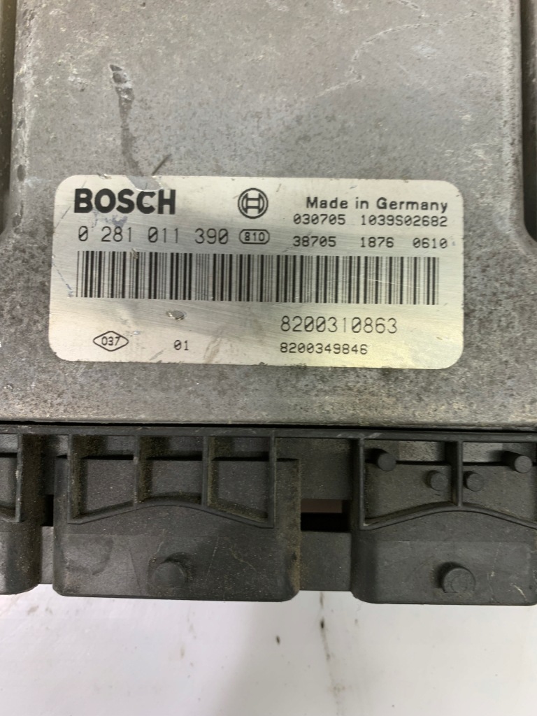 фото №2, Бортовой компьютер двигателя renault 0281011390 8200310863