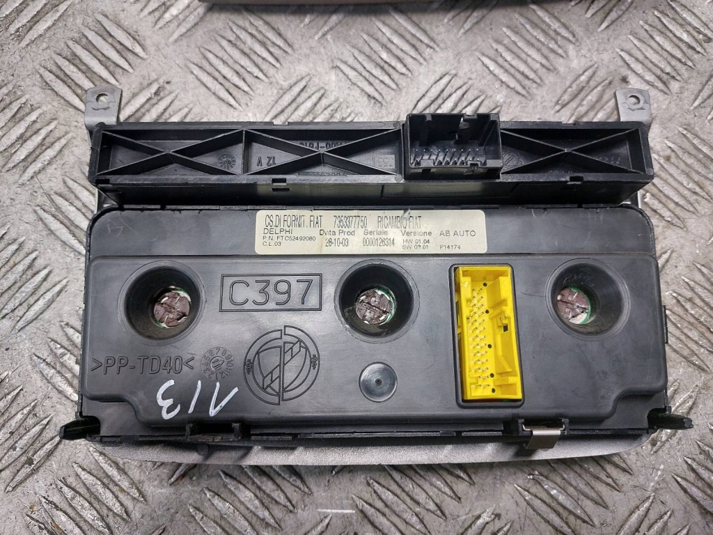 фото №3, Панель обдув + радио + подстаканник alfa romeo 147 7353377750 735266925