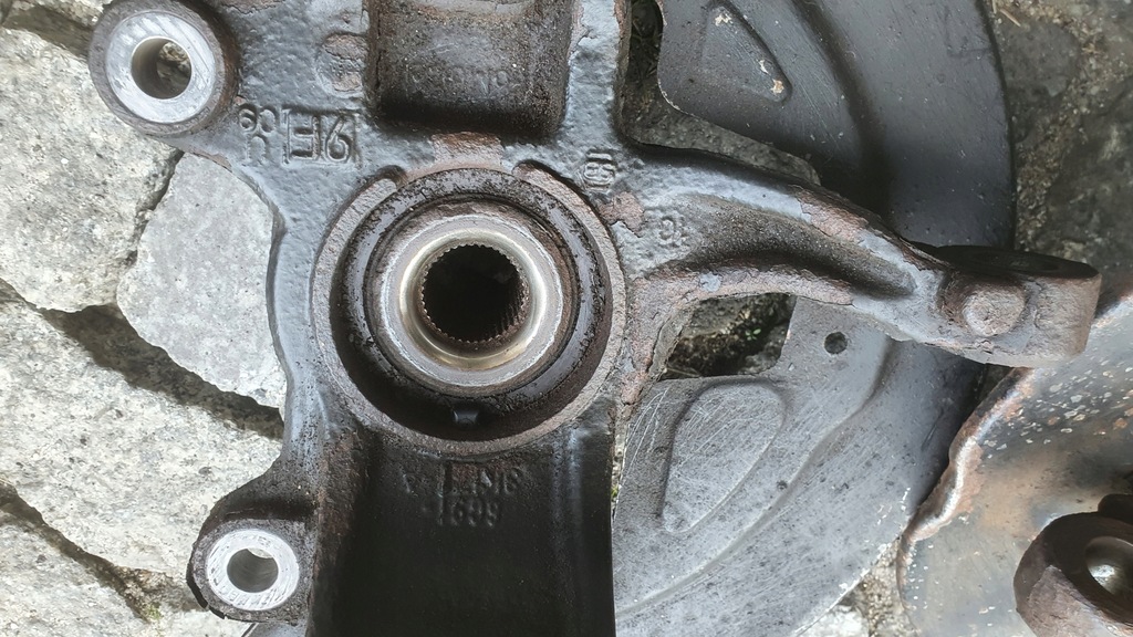 фото №5, Ступица поворотный кулак перед volvo v70 iii s80 ii 2.4 d5