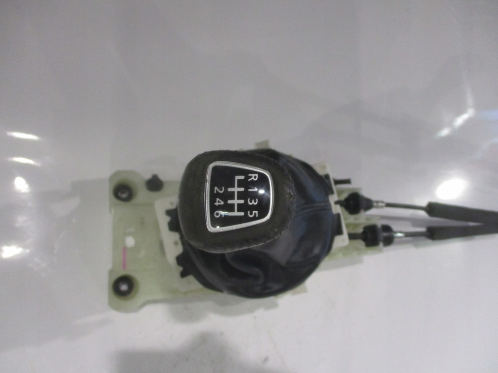 фото №6, Домкрат выборщик передач механическая коробка передач 6b mitsubishi asx i 1.8 did