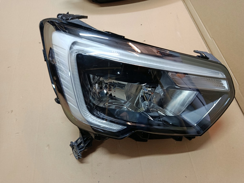 фото №1, Лампа перед передня права renault master iii 3 lift iv europa оригінал