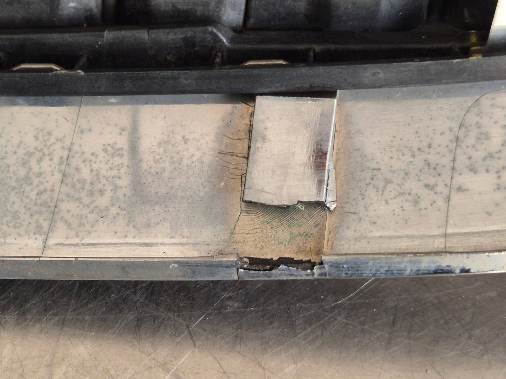 фото №15, Suzuki grand vitara ii lift решётка радиатора решётка радиатора 7174377k0 71742-77k0