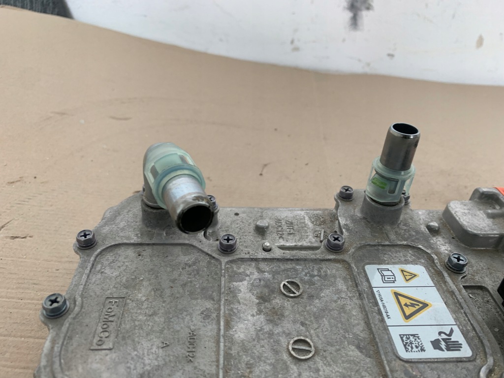 фото №3, Ford mustang mach-e rwd 75.7 kwh преобразователь напряжения оригинал