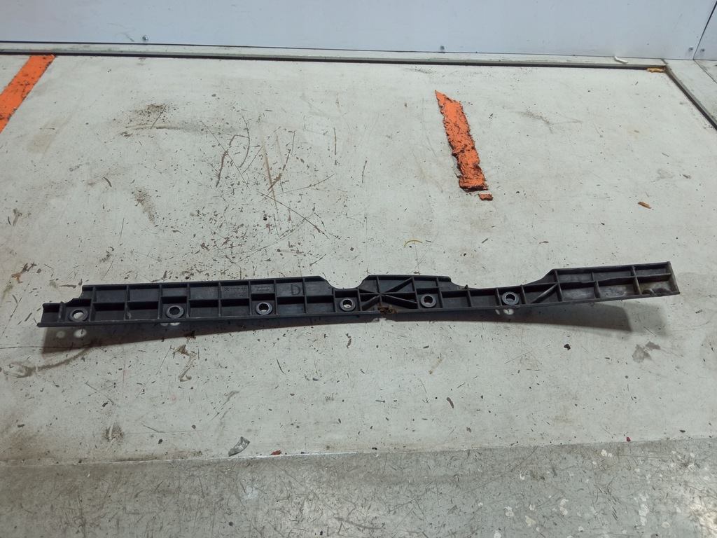 фото №2, Citroen ds3 racing напрямна правий pod накладка