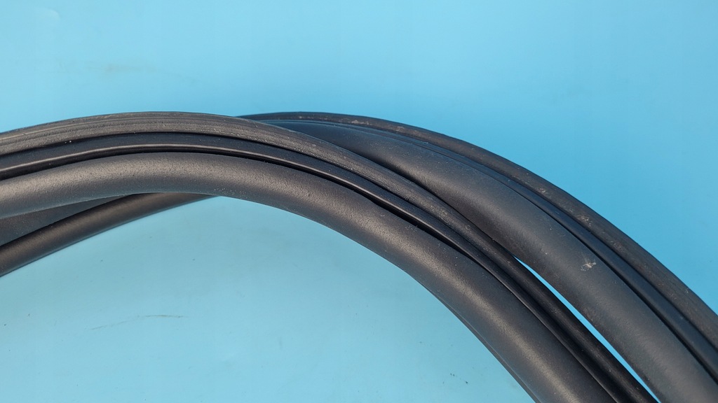 фото №8, Bmw 2' f44 gran coupe 21r прокладка крышки задняя багажника 7292144