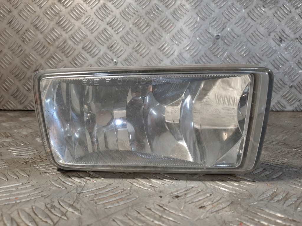 фото №1, Chevrolet silverado 12r противотуманная фара правый 948418