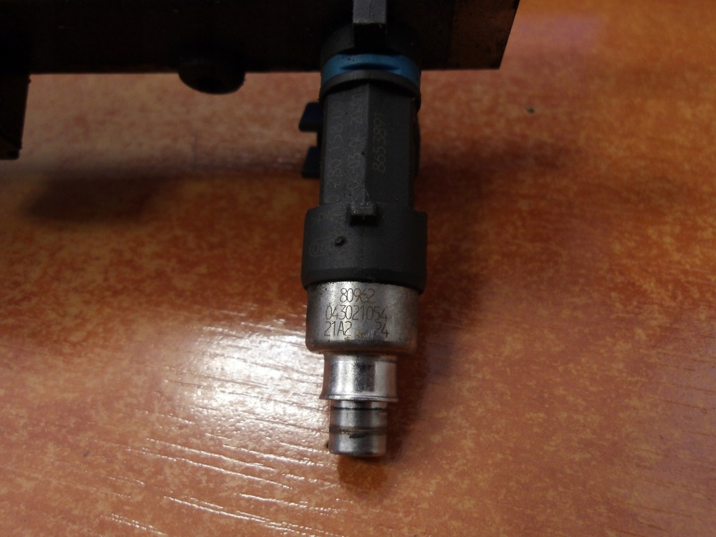 фото №1, Инжектор форсунка volvo v50 t5 2.5t