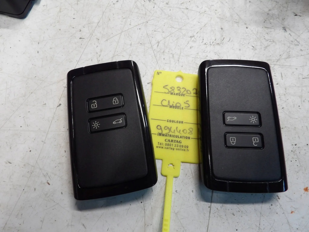 фото №3, Набор стартовый renault clio v 5 2 ключи 237100773v