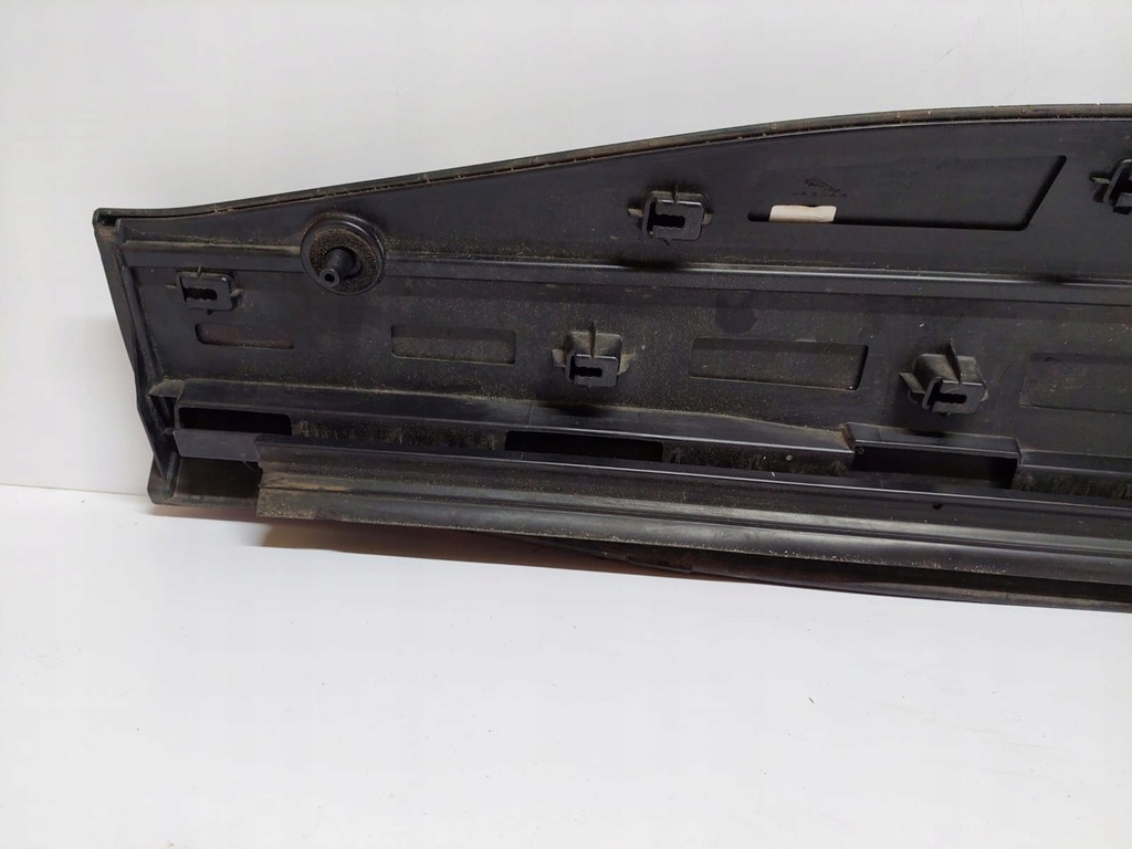 фото №8, Молдинг дверь нижняя jaguar i-pace i pace x590