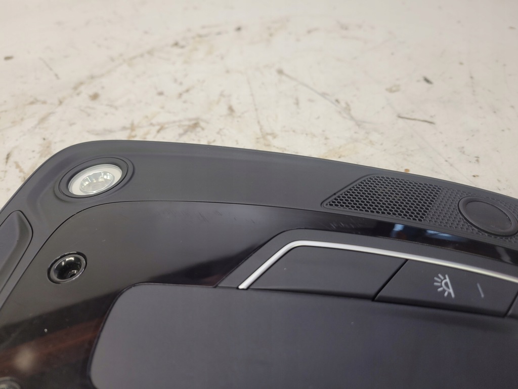 фото №6, Лампа потолочный audi a4 b9 8w0947135d led 6ps