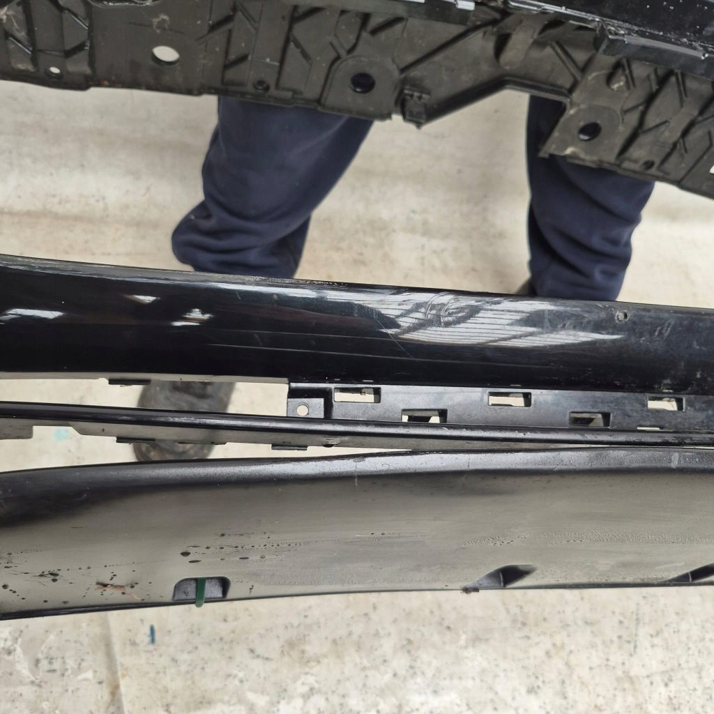 Maserati quattroporte 2018r 19 .- - бампер перед передний 673006997 Цена