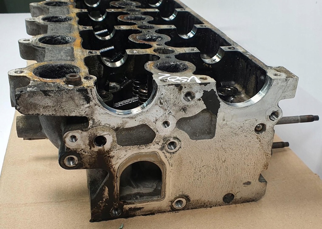 фото №9, Головка двигателя d4204t volvo v50 2.0 d p0030725038