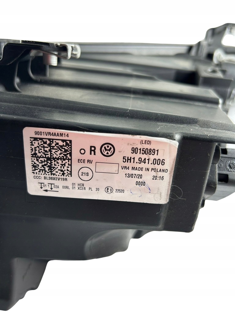 фото №11, Лампа led правая комплектная vw 5h1941006