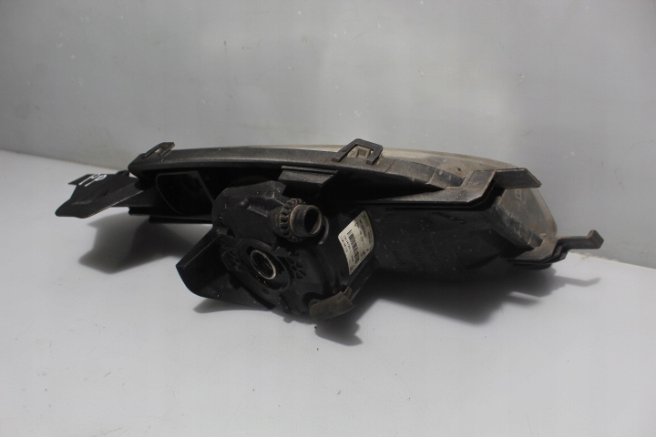 фото №3, Противотуманная фара правый peugeot 308 i lift