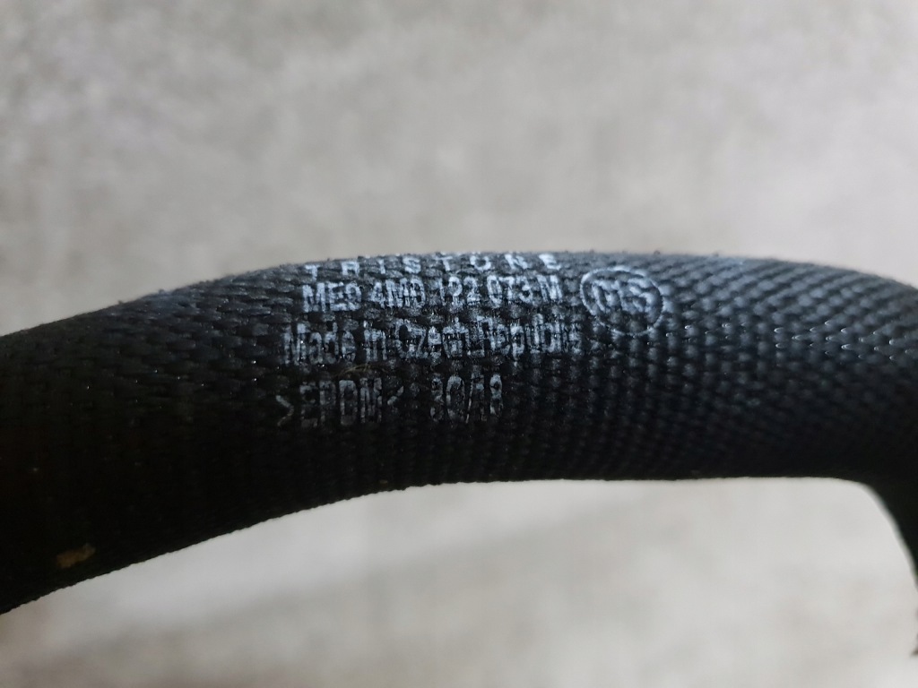 фото №3, Audi q7 touareg шланг труба wąż wody 4m0122073m