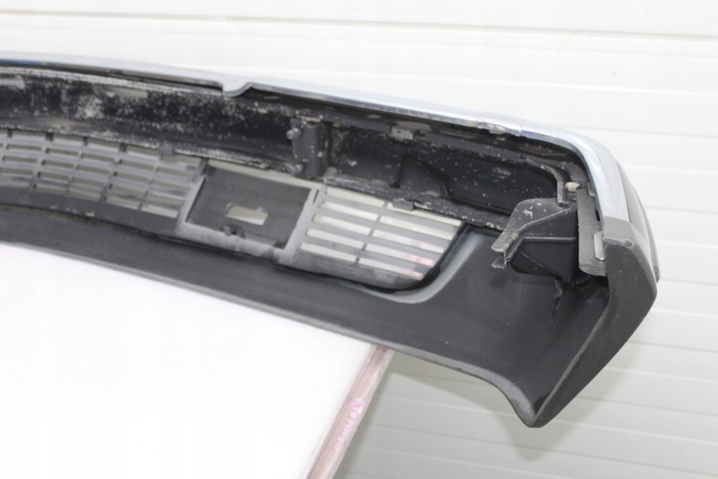 Mercedes w126 бампер перед i версія sedan передній Зі Шроту