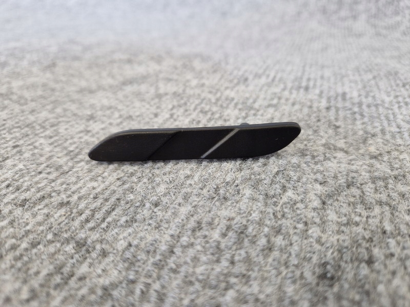 фото №1, Mercedes 167 a1676983301 молдинг заглушка поріг оригінальний номер