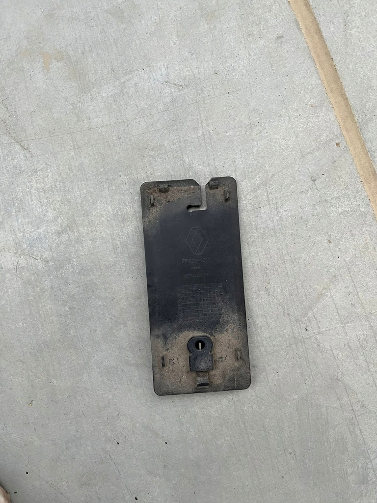 фото №1, Штекер консоль панель пластик дверь штекер renault gama t 82321911