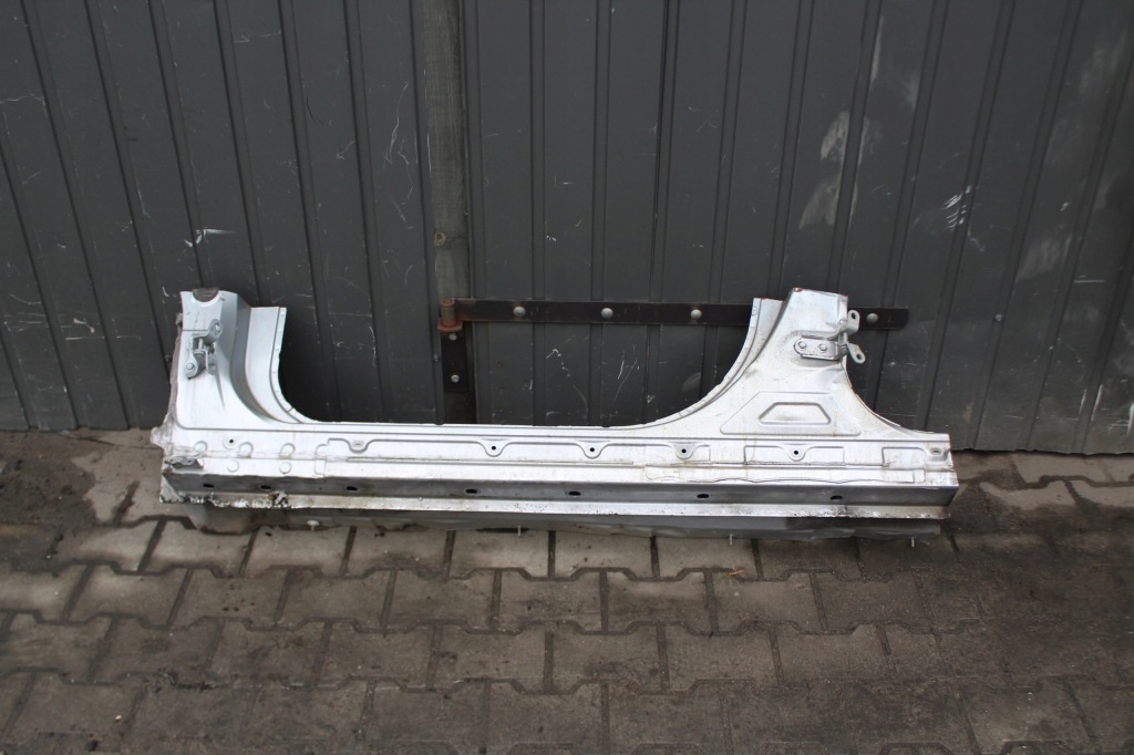 Купить Lexus es vii перед левый порог