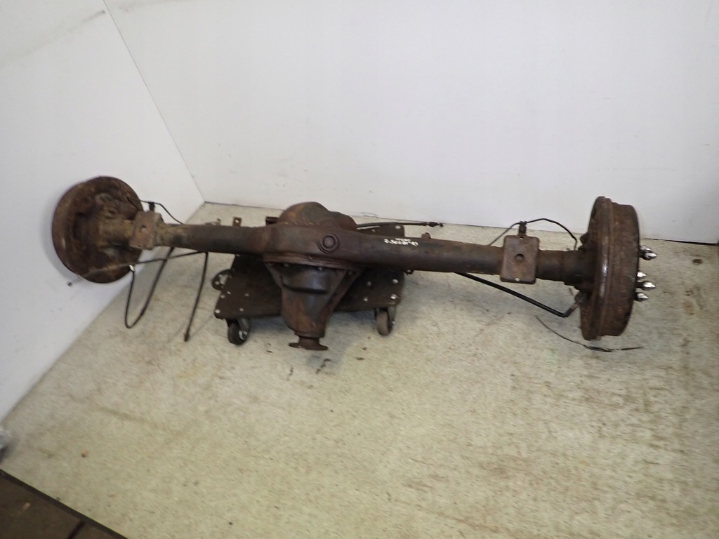 фото №8, Hyundai h200 h1 starex 02-06 2.5td міст задній