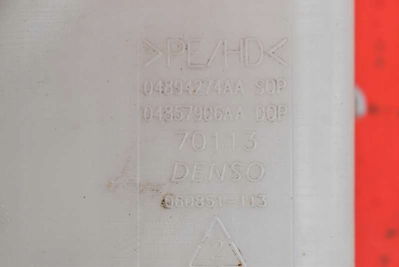 фото №7, Бачок омивача 04894274aa chrysler pacifica 1 i 4.0 v6 07r