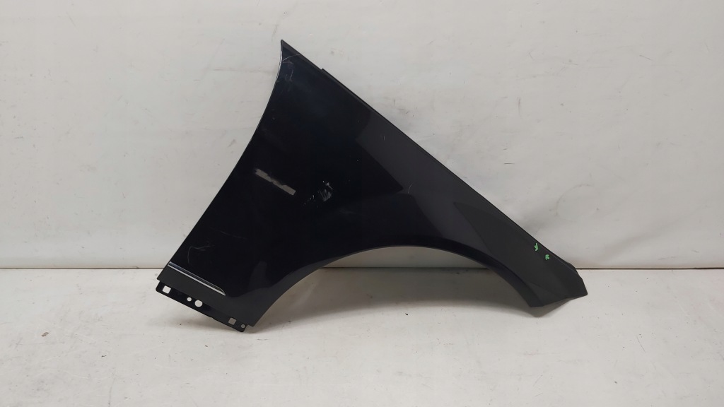 фото №1, Крыло правый перед mercedes c-klasa w204 оригинал